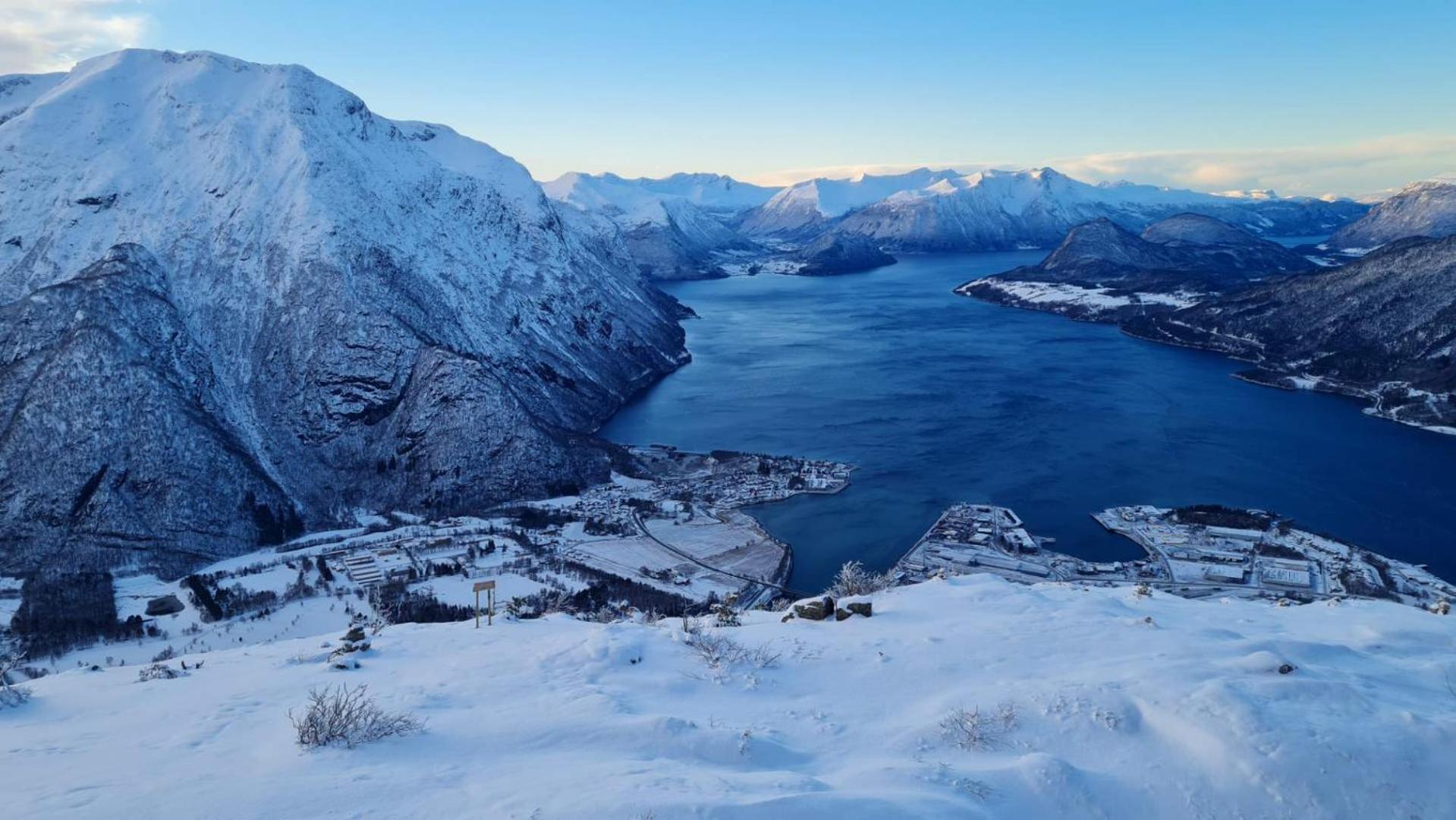 Apartment In The Heart Of Åndalsnes المظهر الخارجي الصورة