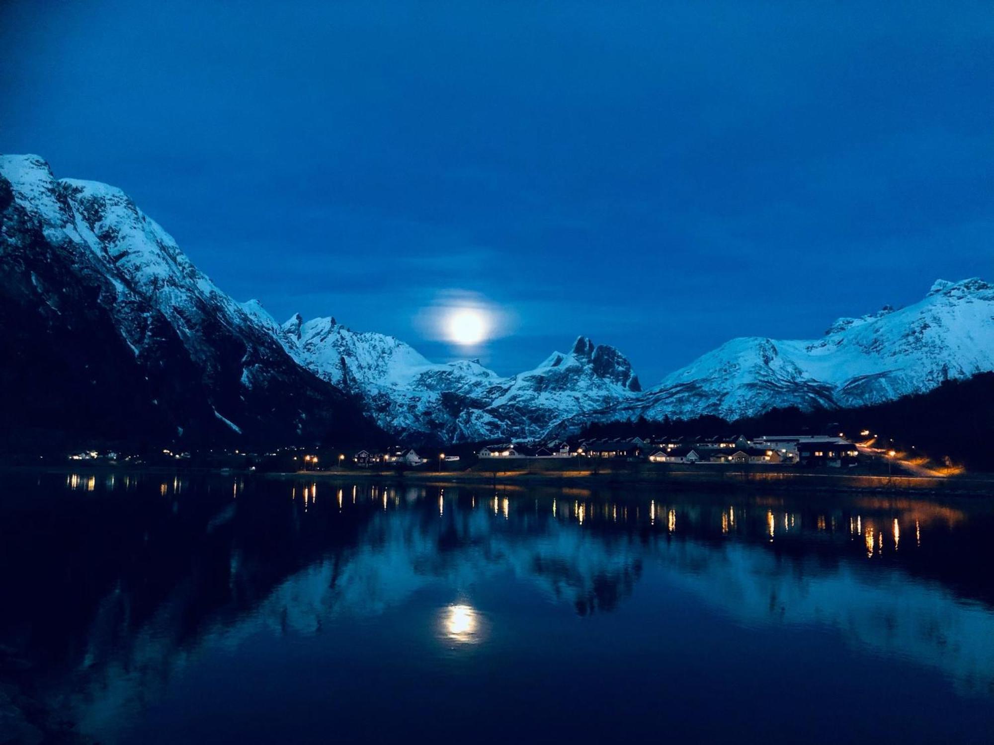 Apartment In The Heart Of Åndalsnes المظهر الخارجي الصورة